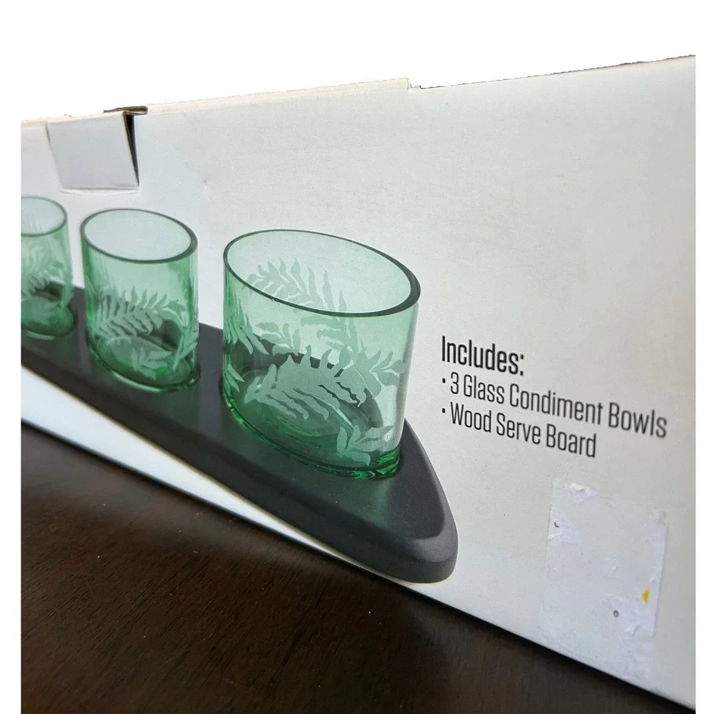 Thirstystone‎ 4-Piece Mango Wood and Green Glass Fern Condiment Server N2780-STM